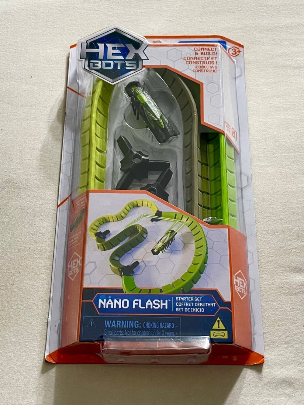 HEXBUG Nano Flash Starter Set - Green Nano with flexible Jelly Walls Series 01
